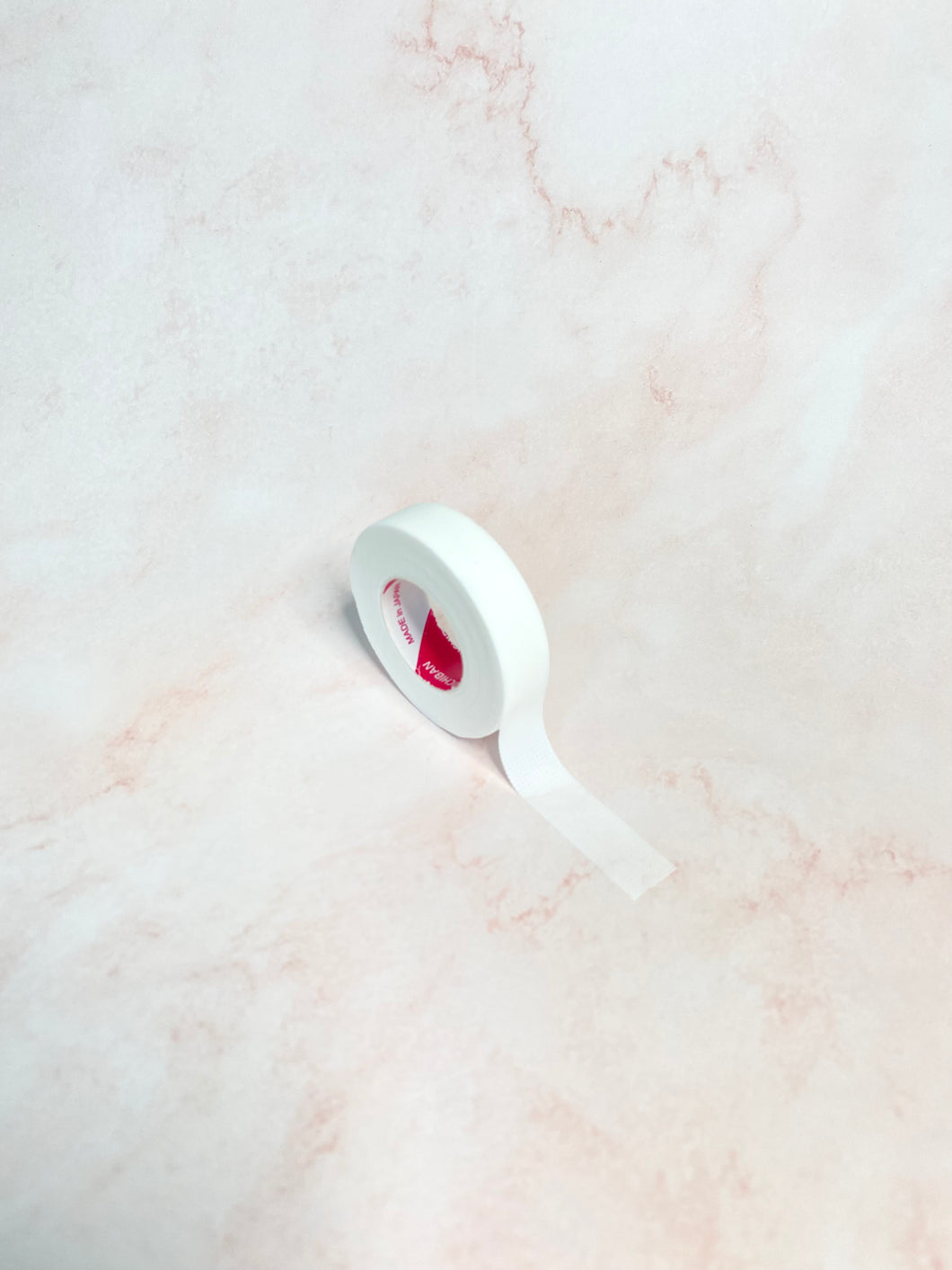 Lash tape